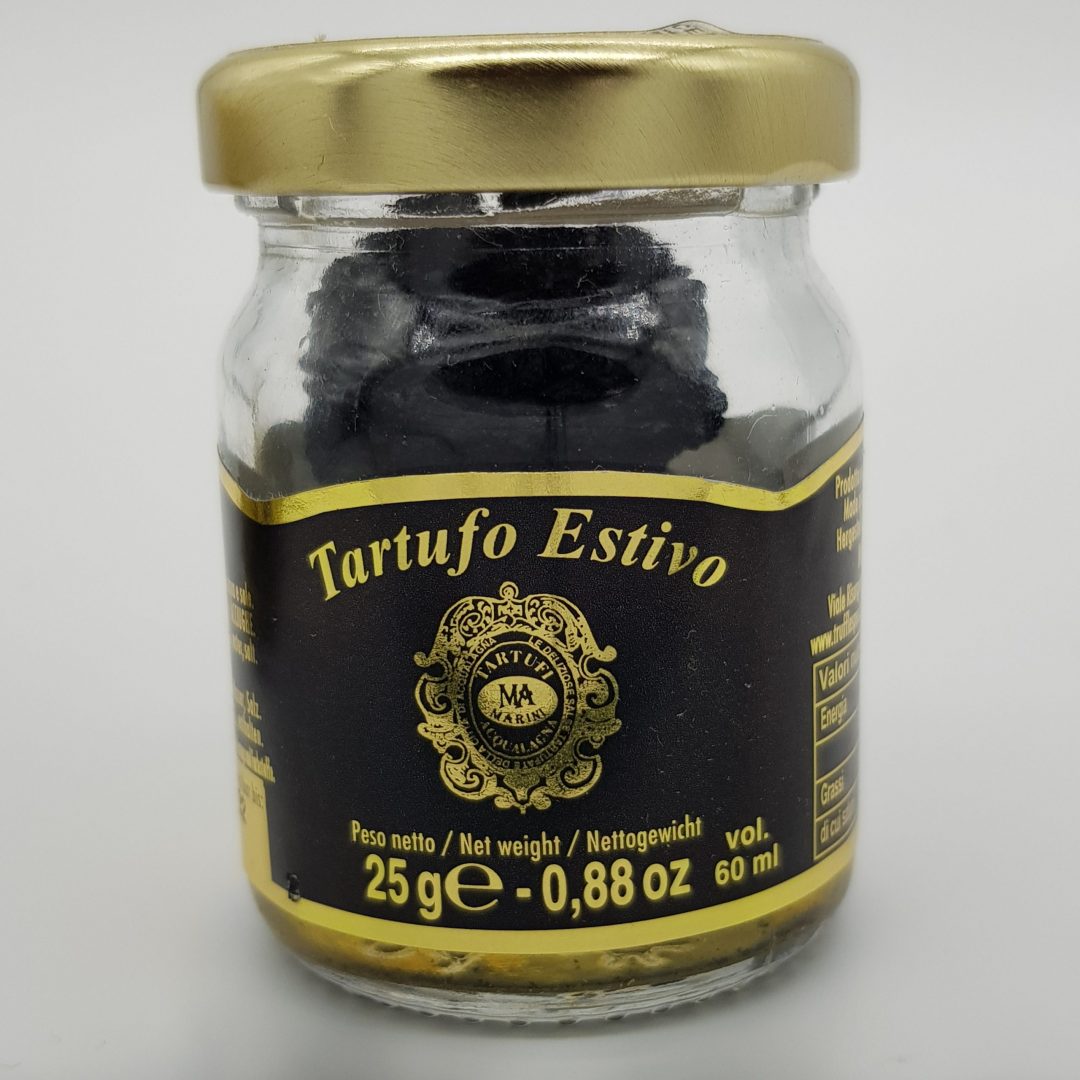 hele-Zwarte-truffel-tartufo-estivo hele Zwarte truffel tartufo estivo uit Acqualagna Le Marche