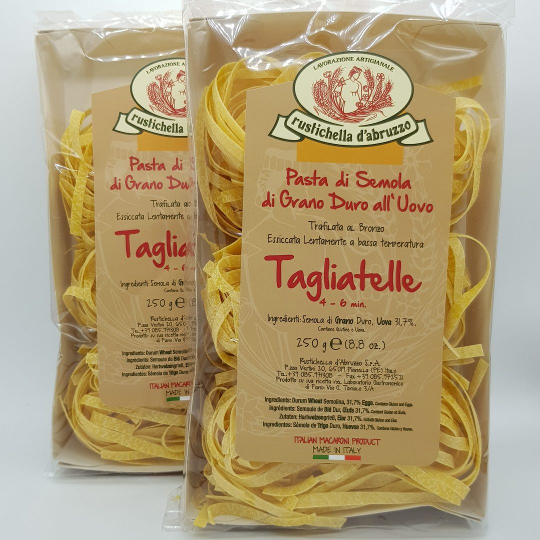Tagliatelle-Rustichella-uit-Abruzzo-Italië Tagliatelle Rustichella uit Abruzzo Italië