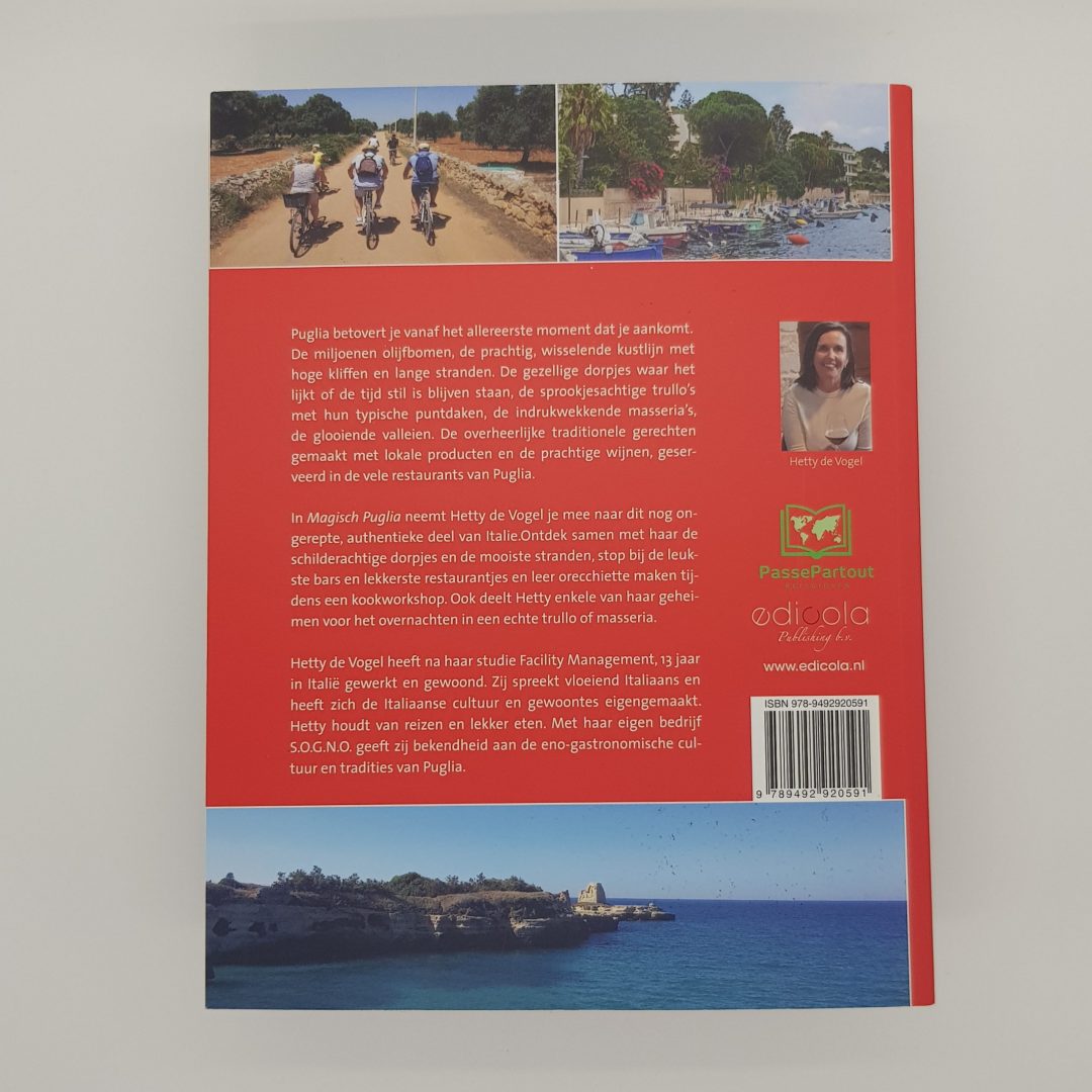 Magische-Puglia-een-prachtig-reisboek-over-de-Hak-van-de-Italiaanse-laars 1 Magische Puglia een prachtig reisboek over de Hak van de Italiaanse laars 1