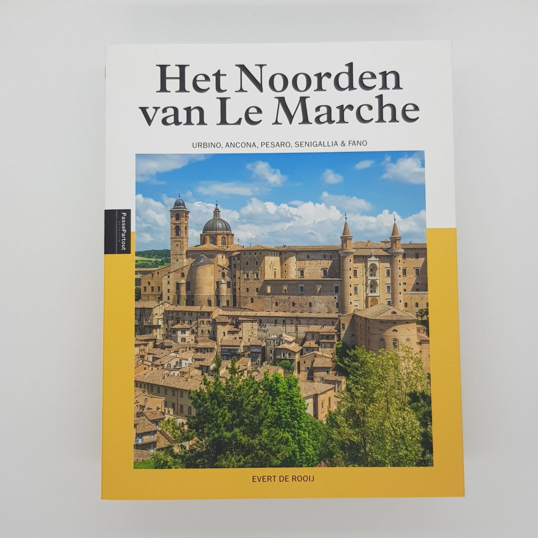 Het-Noorden-van-Le-Marche reisboek Het Noorden van Le Marche reisboek
