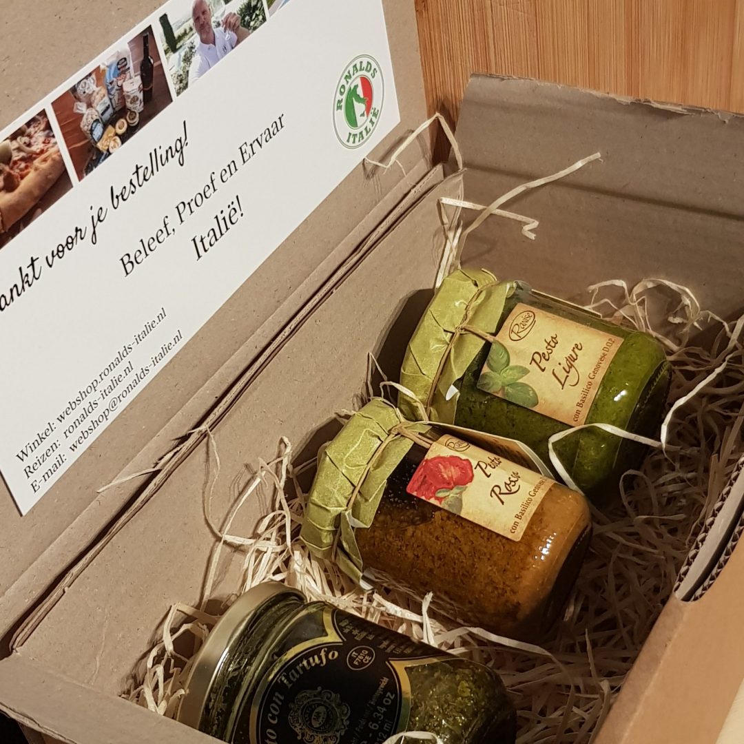 Pesto-pakket-tri-colore-drie-geweldige-pesto-s-in-een-pakket Pesto pakket tri colore drie geweldige pesto's in een pakket
