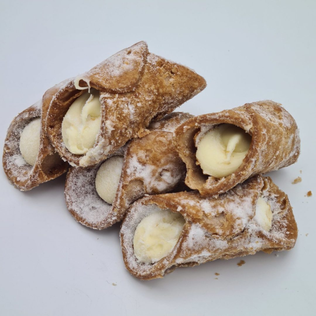 cannoli-met-witte-chocolade-creme cannoli met witte chocolade creme