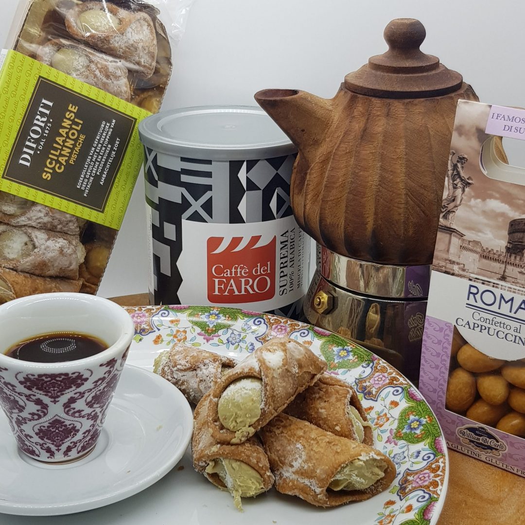 Italiaans-koffie-pakket-compleet-met-cannoli Italiaans koffie pakket compleet met cannoli