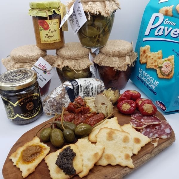 Antipasto pakket vol heerlijke Italiaanse producten