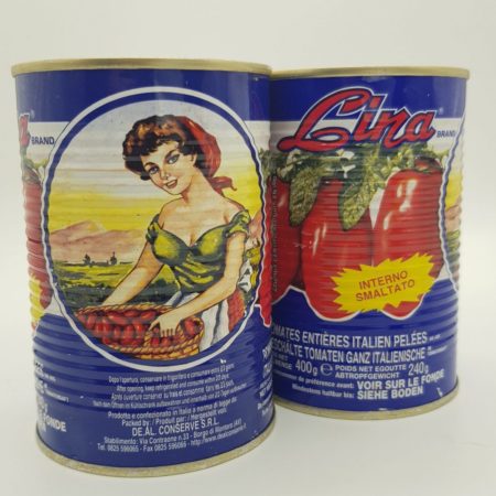 Pomodori Pelati van Lina brand uit zuid Italie de sorrento streek