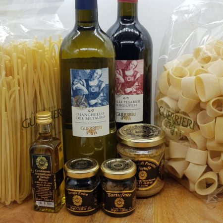 Het Le Marche pakket vol met Italiaanse delicatessen