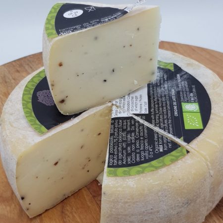 Truffelkaas biologische percorino uit Toscane