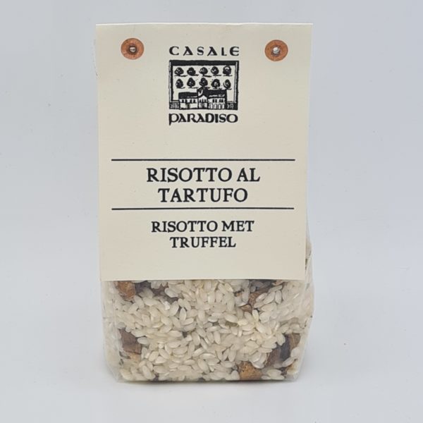 Truffel risotto met carnaroli rijst en zwarte truffel