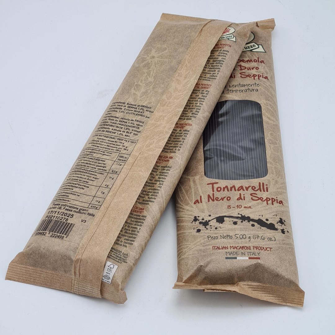 Inktvis-pasta-uit-Italie-Tonnarelli-al-Nero-di-Seppia-2 Inktvis pasta uit Italie Tonnarelli al Nero di Seppia 2